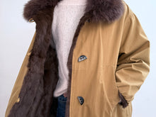 Load image into Gallery viewer, BOMBER COAT - OCRE
