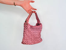 Charger l'image dans la galerie, NEW BUCKET BAG PINK
