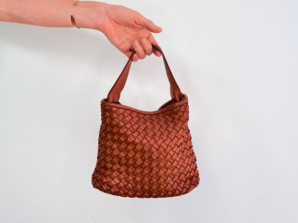 NEW BUCKET BAG CAMEL