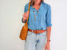 Charger l'image dans la galerie, NEW BUCKET BAG MOSTAZA
