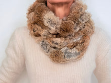 Load image into Gallery viewer, CUELLO DE CONEJO TRICOTADO - NATURAL
