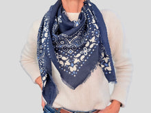 Load image into Gallery viewer, BANDANA SCARF - NAVY
