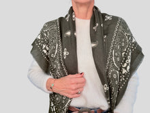 Load image into Gallery viewer, BANDANA SCARF - GREEN
