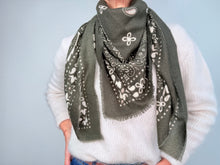 Load image into Gallery viewer, BANDANA SCARF - GREEN
