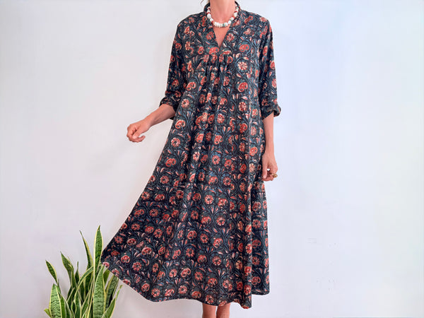 INDIGO DRESS - BLUE FLOWERS