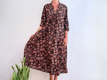 Cargar imagen en el visor de la galería, INDIGO DRESS - BROWN
