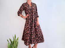 Cargar imagen en el visor de la galería, INDIGO DRESS - BROWN

