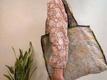 Load image into Gallery viewer, VINTAGE KHANTA BAG 6
