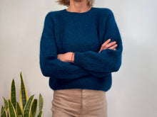 Cargar imagen en el visor de la galería, EVA MOHAIR JUMPER - COBALT
