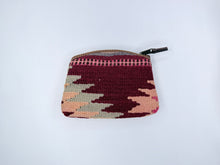 Charger l'image dans la galerie, KILIM PURSE - 1
