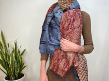 Load image into Gallery viewer, SILK SCARF 17
