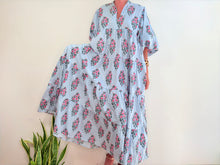 Cargar imagen en el visor de la galería, TOSCANA DRESS - BLUE
