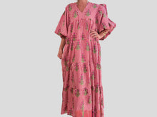 Lade das Bild in den Galerie-Viewer, SAINT-TROPEZ – BLAUES GESTREIFTES KLEID
