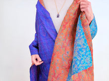 Cargar imagen en el visor de la galería, SILK SCARF 10
