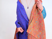 Cargar imagen en el visor de la galería, SILK SCARF 10
