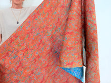 Cargar imagen en el visor de la galería, SILK SCARF 10
