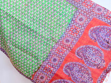 Cargar imagen en el visor de la galería, SILK SCARF 17
