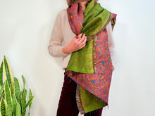 Cargar imagen en el visor de la galería, SILK SCARF 19
