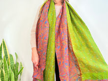 Cargar imagen en el visor de la galería, SILK SCARF 19
