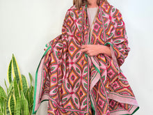 Cargar imagen en el visor de la galería, EMBROIDERY SILK SCARF 32
