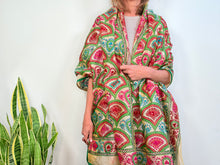 Cargar imagen en el visor de la galería, EMBROIDERY SILK SCARF 31
