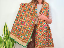 Cargar imagen en el visor de la galería, EMBROIDERY SILK SCARF 29
