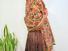 Cargar imagen en el visor de la galería, EMBROIDERY SILK SCARF 29
