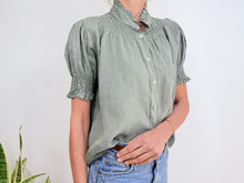 Charger l'image dans la galerie, CAMISA LINO FRUNCES - VERDE
