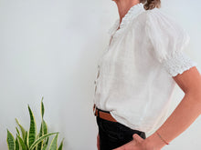 Charger l'image dans la galerie, CAMISA LINO FRUNCES - BLANCO

