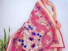 Charger l'image dans la galerie, EMBROIDERY SILK SCARF 28

