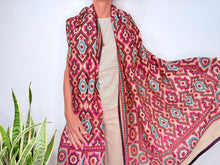 Charger l'image dans la galerie, EMBROIDERY SILK SCARF 23
