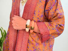 Load image into Gallery viewer, SHORT KIMONO SILK 12
