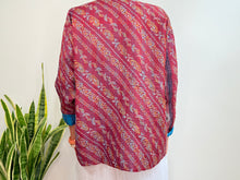 Load image into Gallery viewer, SHORT KIMONO SILK 15
