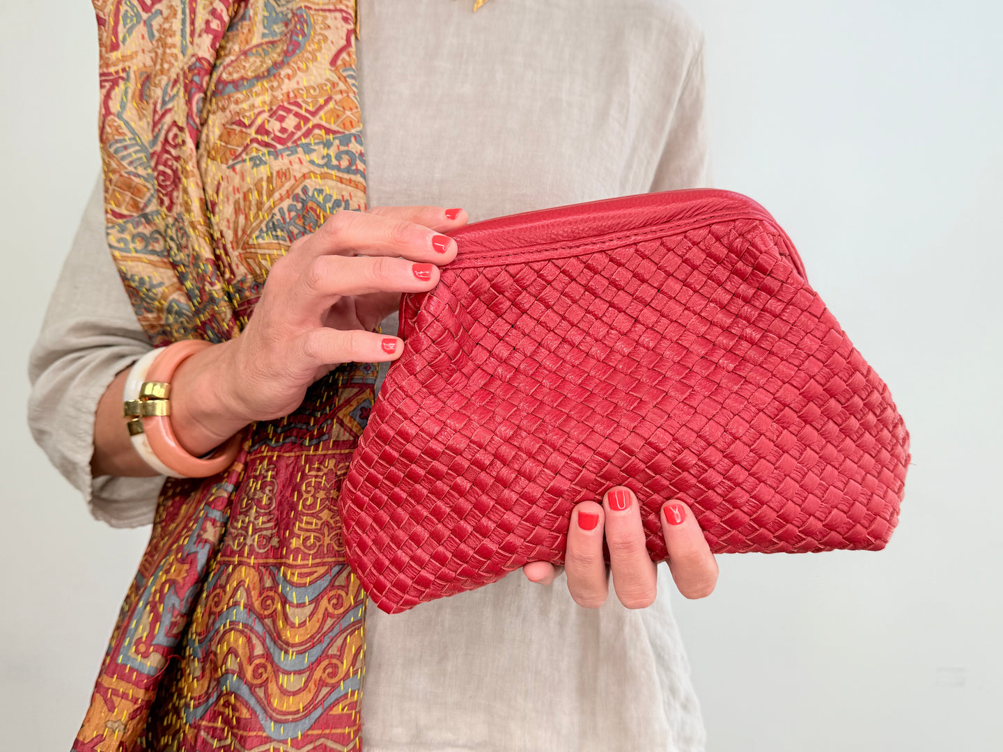 FLORENCIA CLUTCH BAG-RED