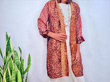 Lade das Bild in den Galerie-Viewer, LANGER KIMONO SEIDE 6
