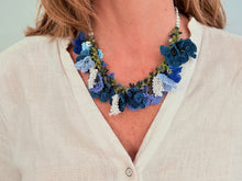 Cargar imagen en el visor de la galería, BOUQUET NECKLACE - 1
