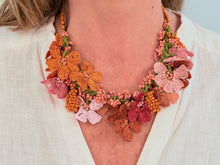Cargar imagen en el visor de la galería, BOUQUET NECKLACE - 5
