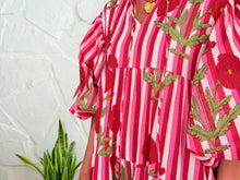 Lade das Bild in den Galerie-Viewer, SAINT-TROPEZ - ROTES GESTREIFTES KLEID
