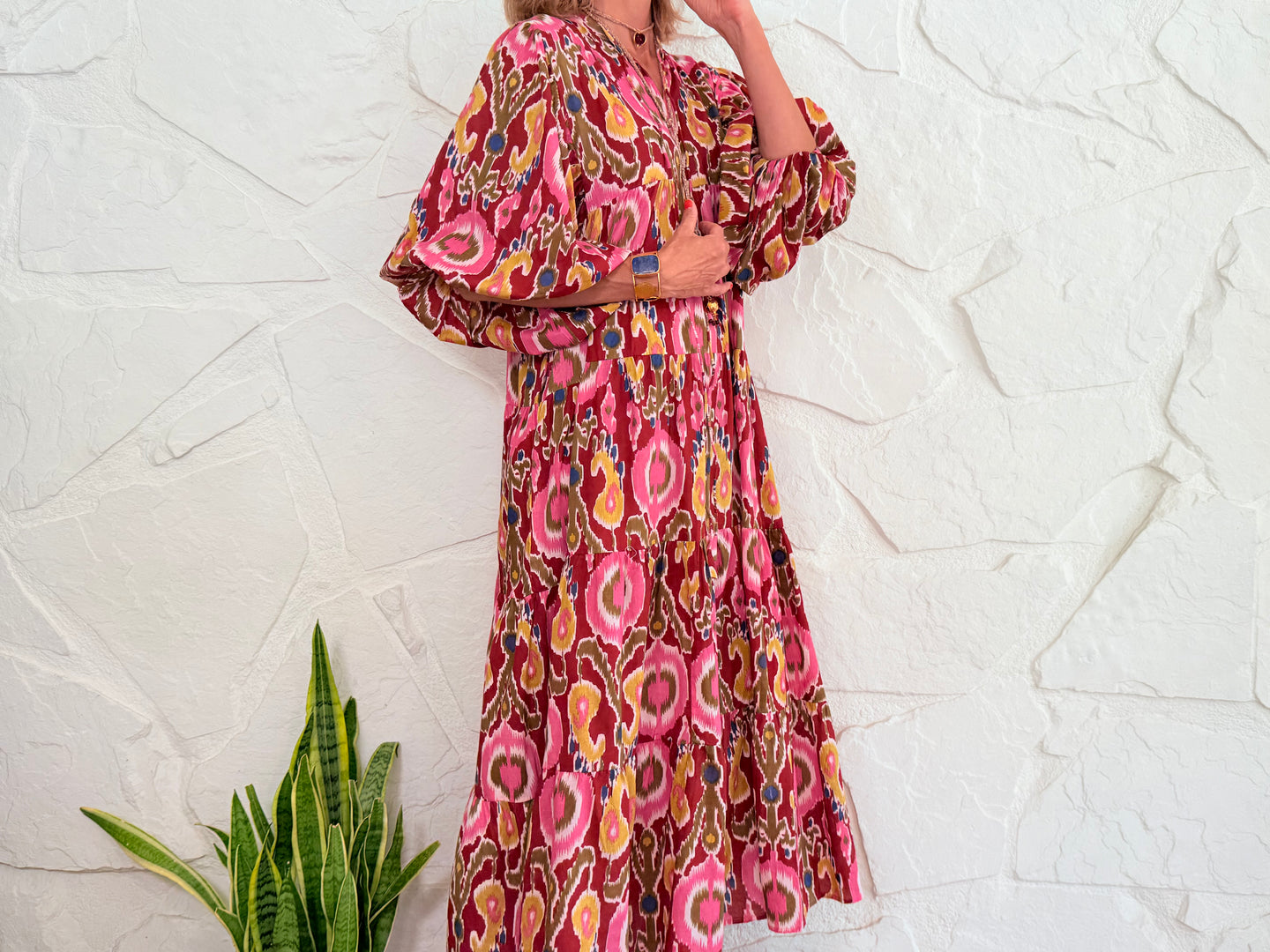 SAINT-TROPEZ - ROTES KLEID