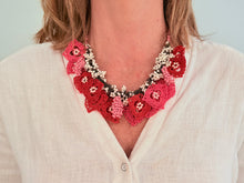 Cargar imagen en el visor de la galería, BOUQUET NECKLACE - 15
