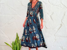 Lade das Bild in den Galerie-Viewer, TOSCANA KLEID - KOBALT
