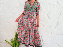 Lade das Bild in den Galerie-Viewer, TOSCANA KLEID - GRÜN
