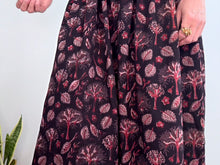 Lade das Bild in den Galerie-Viewer, INDIGO SKIRT - BROWN
