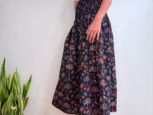 Charger l'image dans la galerie, INDIGO SKIRT - BLUE TREES
