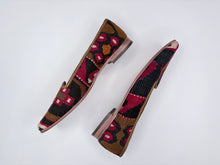 Cargar imagen en el visor de la galería, KILIM SHOES 39 - 1
