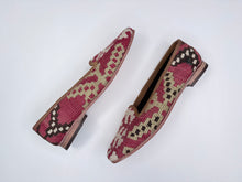 Carica l'immagine nel visualizzatore di Gallery, KILIM SHOES 39 - 3
