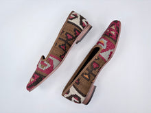 Carica l'immagine nel visualizzatore di Gallery, KILIM SHOES 40 - 8
