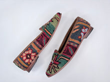 Carica l'immagine nel visualizzatore di Gallery, KILIM SHOES 41 - 1
