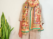 Cargar imagen en el visor de la galería, EMBROIDERY SILK SCARF 4
