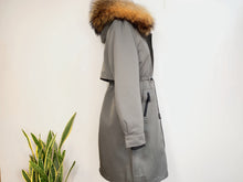 Load image into Gallery viewer, PARKA RABBIT/FOX - GREEN (SIZE L)
